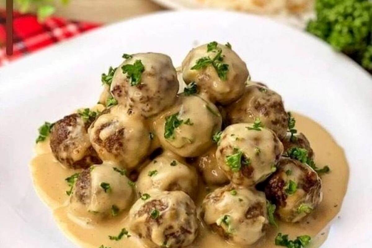 اگه به دنبای یه غذای خاص و لذیذ میگردی، کوفته سوئدی رو امتحان کن!