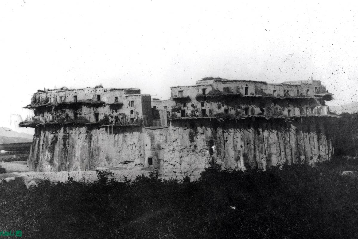 قلعه باستانی بلاشگرد سمنان وقتی هنوز مسکون بود، 160 سال قبل + عکس