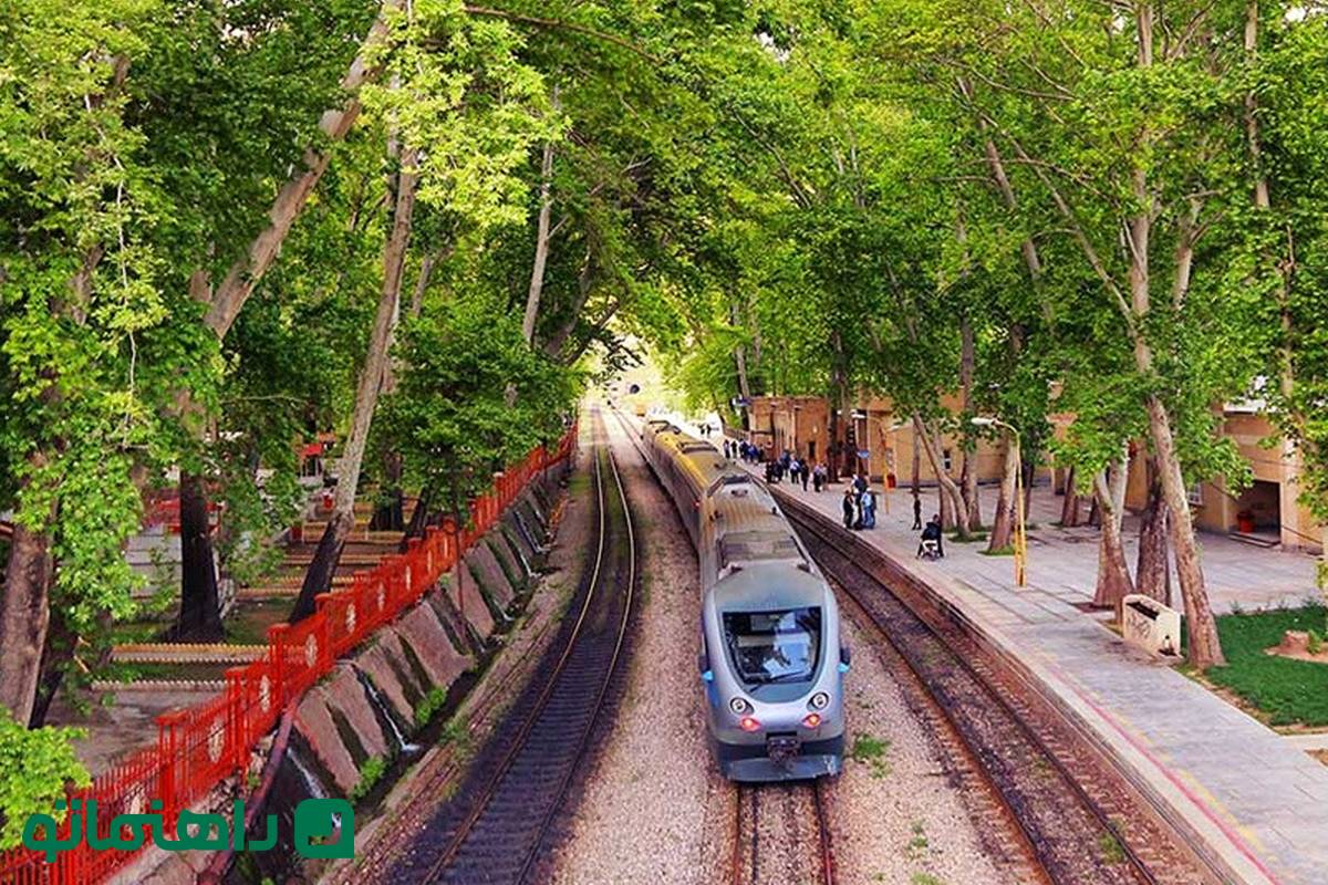 با قطار به استقبال بهار؛ ۵ مسیر شگفتانگیز ریلی برای سفر نوروزی + قیمت