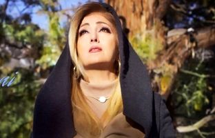 «لیلا فروهر در 7 سالگی و در کنار داریوش طلایی»؛ سال 1344