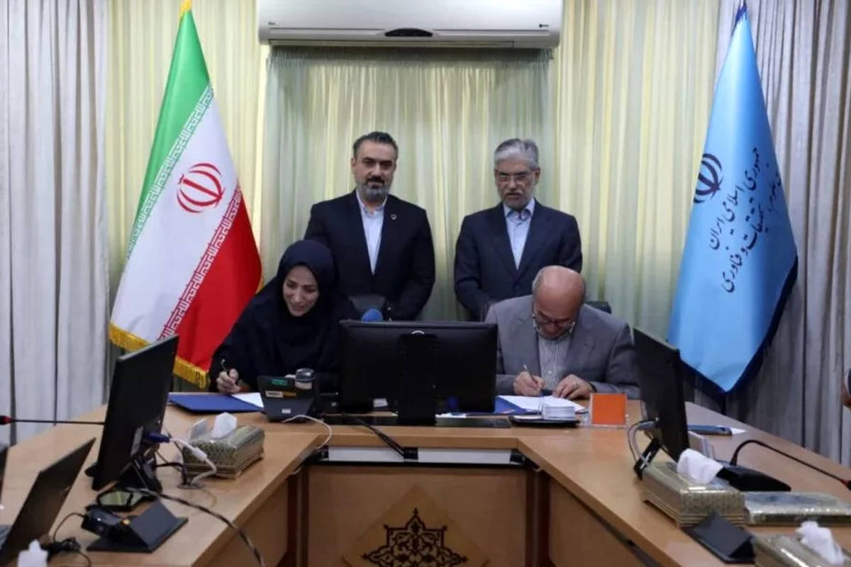 موبایل و لپتاپ دانشجویان از ۱۵ فروردین بیمه میشود