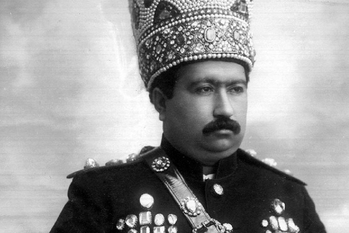 عکس قدیمی؛ «محمدعلی شاه در حال گفتگو با درباریان؛ سال 1285 