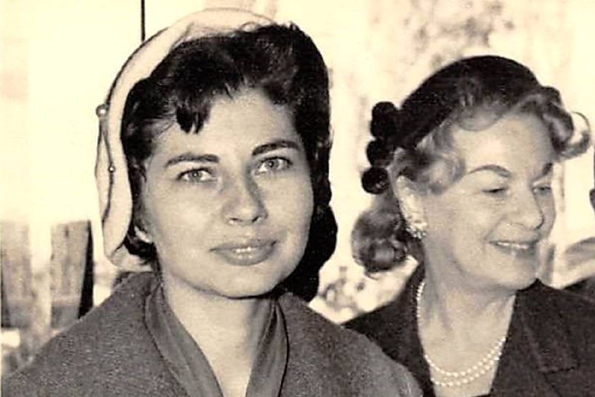 سفر در زمان؛ «ثریا اسفندیاری» در حال قدم زدن در سوئیس بعد طلاق؛ سال 37