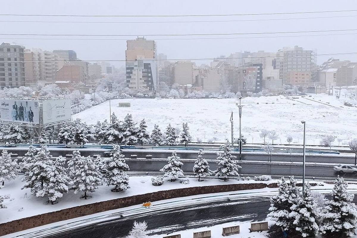 جامه سپید بر تن تبریز پس از ۱۰ روز سیاهی