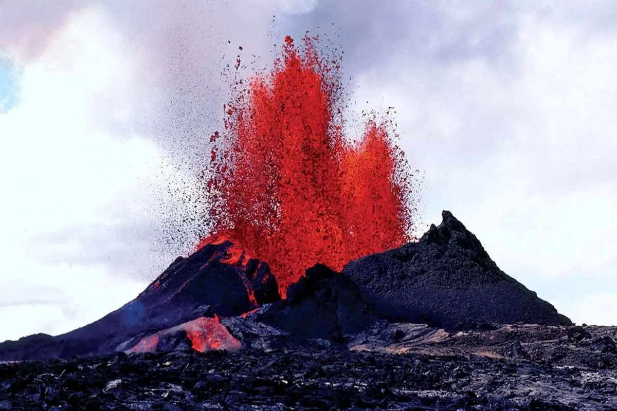  تایم‌لپس دیدنی از فوران گدازه‌های آتشفشان کیلاویا + ویدئو