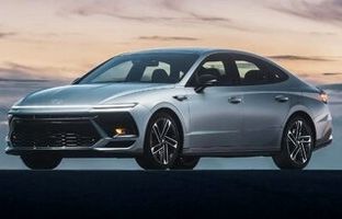 (عکس) سوناتا ۲۰۲۵ هم قیمت ماشین‌های چینی بازار ایران!