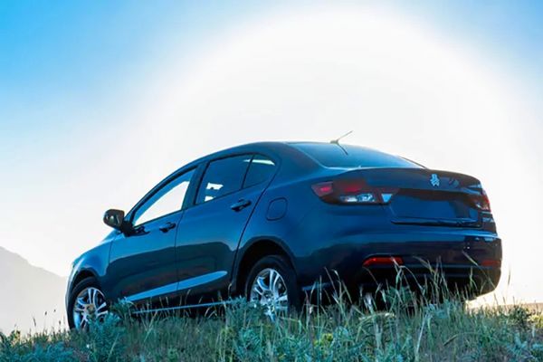  نسخه معمولی و آپشنال شاهین چه تفاوت هایی دارند؟ 