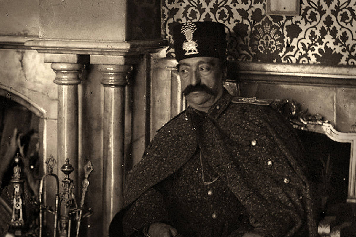 نقاشی جالب ناصرالدین شاه از زیباترین زن صیغهایش در بالاخانه عمارت دوشان تپه