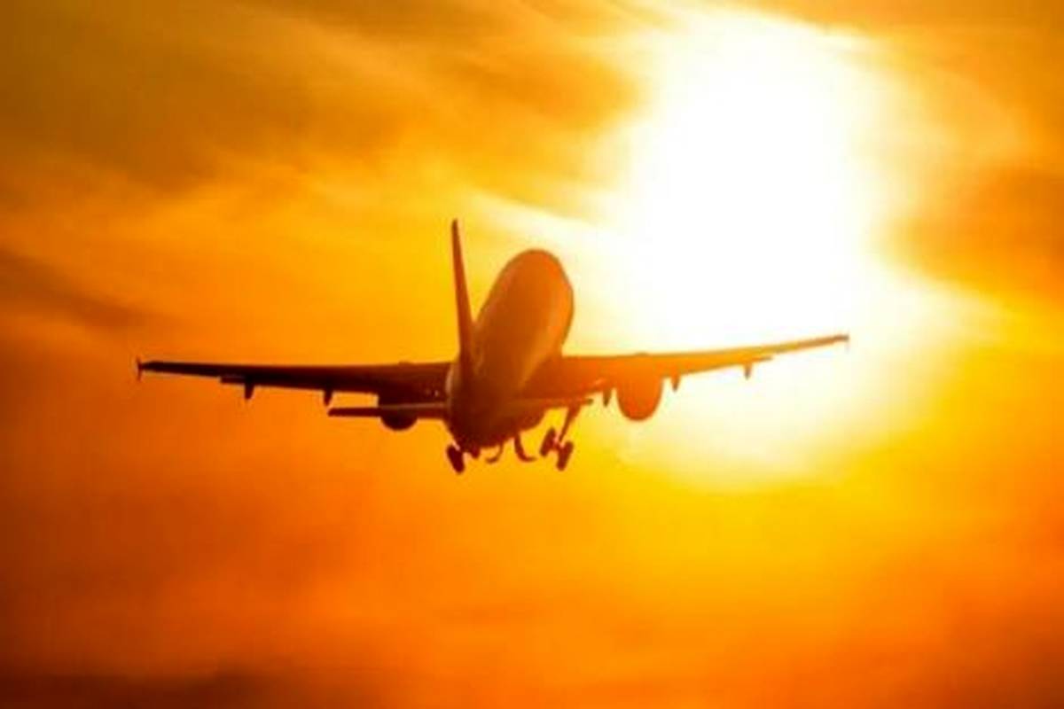 چرا هوای گرم میتواند پرواز شما را به تأخیر بیندازد؟