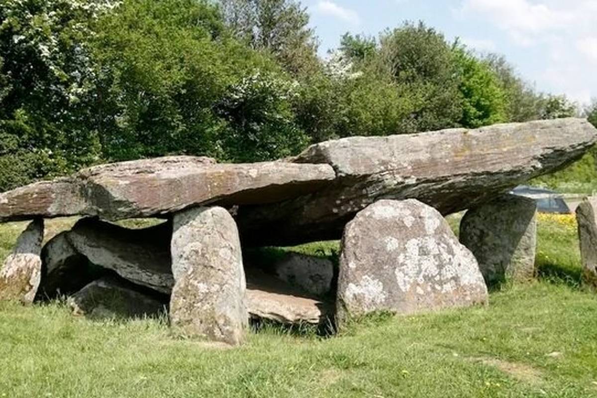 داستان سنگ افسانهای چند هزار ساله