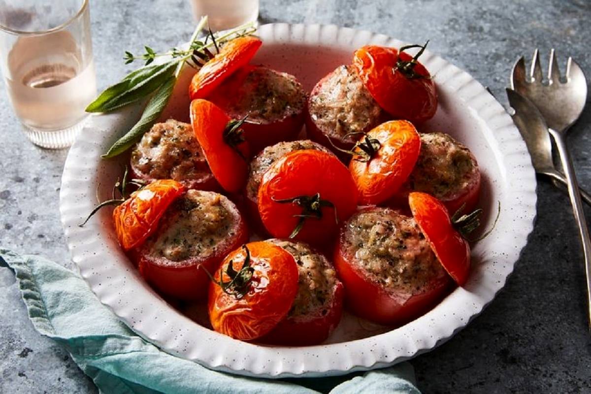 طرز تهیه 6 نوع غذای ساده با گوجهفرنگی + خواص آن