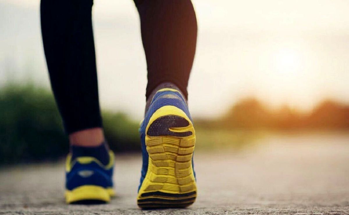 چگونه با پیاده‌روی کلسترول را به تعادل برسانیم؟ | چقدر پیاده‌روی لازم است؟