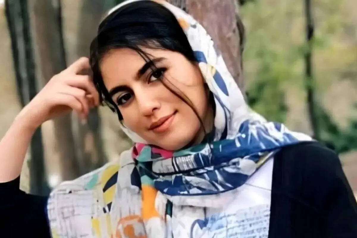 اولین عکس از مزار الهه حسین نژاد با یک نماد خاص