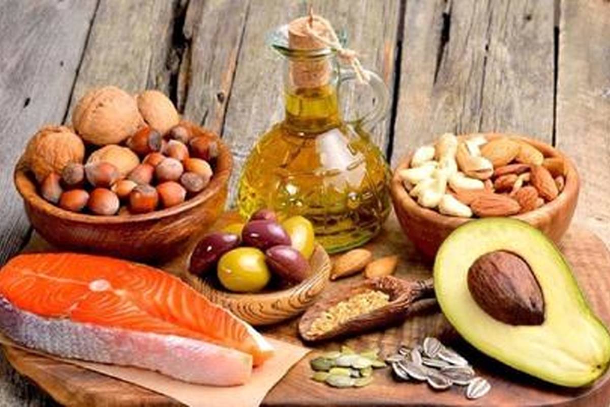 چربی های مفید در چه خوراکی‌هایی یافت می‌شوند؟