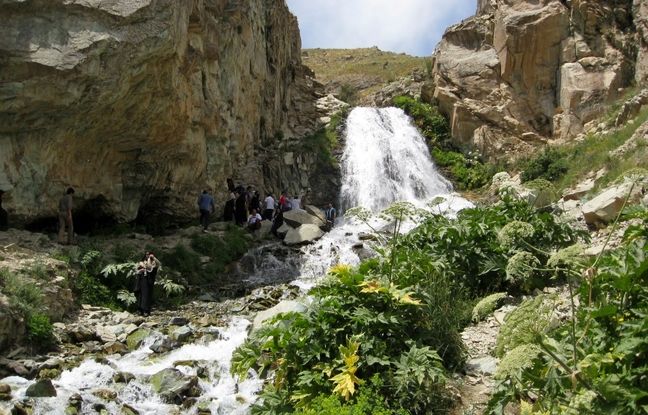 ۵ آبشار دل‌انگیز شمیران و لواسان برای تعطیلات آخر هفته