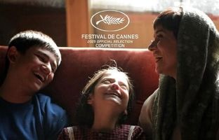 
بازتاب نمایش فیلم ایرانی «زن و بچه» در کن
