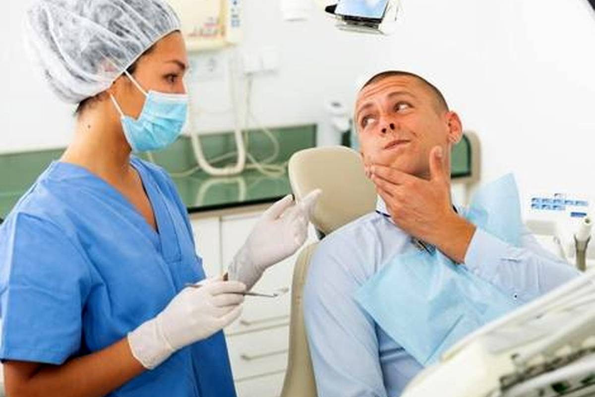 دندان لق میتواند نشانه سرطان دهان باشد