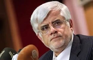 پوشش همسر عارف در یک مراسم مورد توجه قرار گرفت