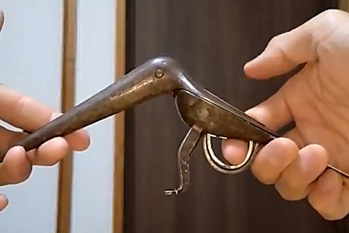 شمایل متفاوت یک قیچی ایرانی که مربوط به قرن ۱۸ است + ویدئو