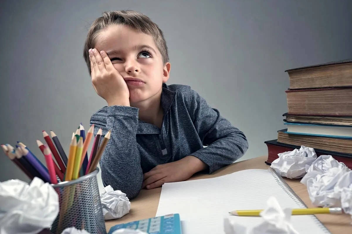 راهنمای فرزند پروری؛  ۳ مرحلۀ کلیدی برای آمادگی والدین و دانش آموزان در فصل امتحانات