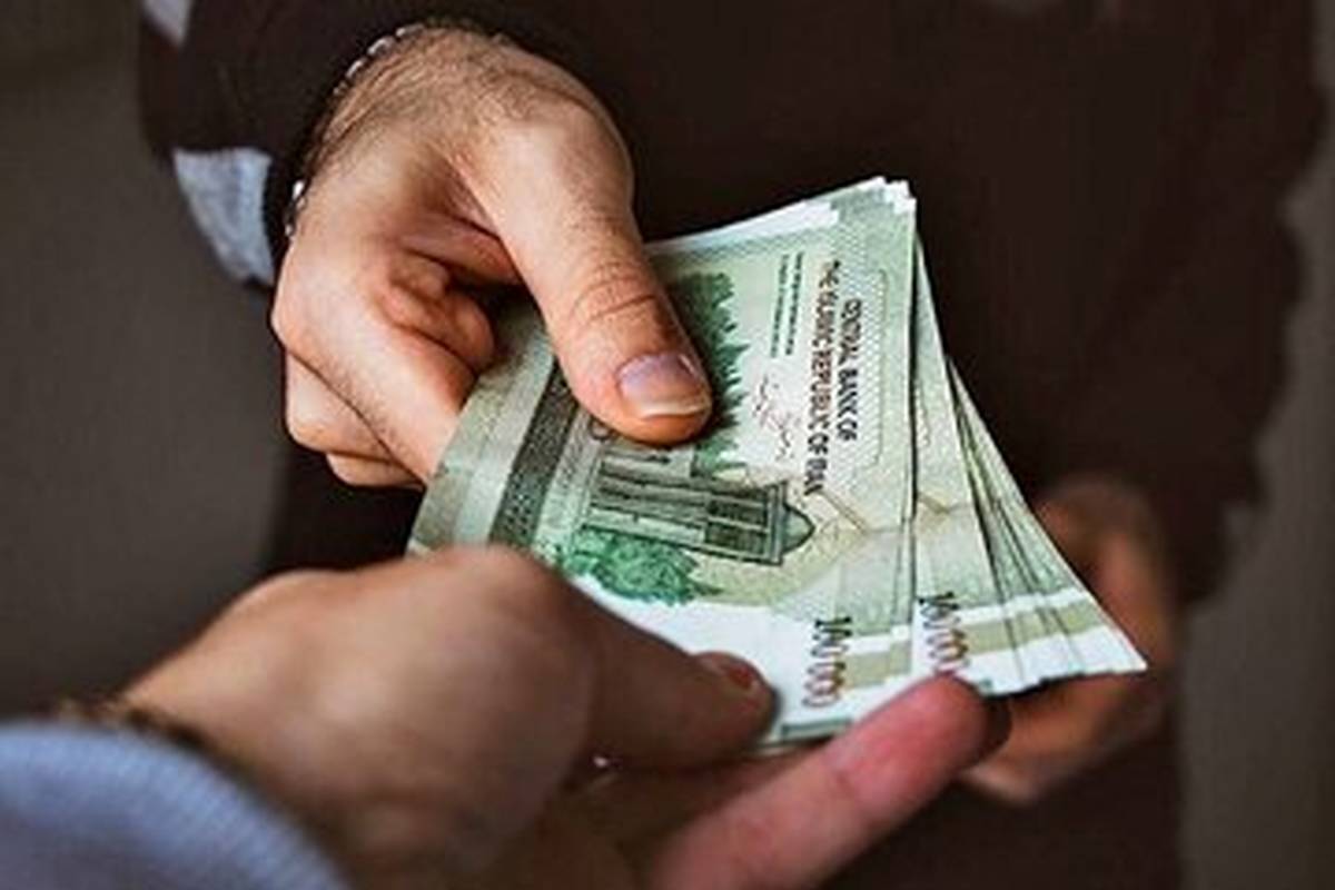 حداقل حقوق کارگران در سال ۱۴۰۴ چقدر تعیین شد؟ + جدول