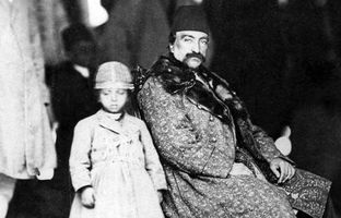 عکس قدیمی: گلین خانم، اولین همسر عقدی ناصرالدین‌شاه