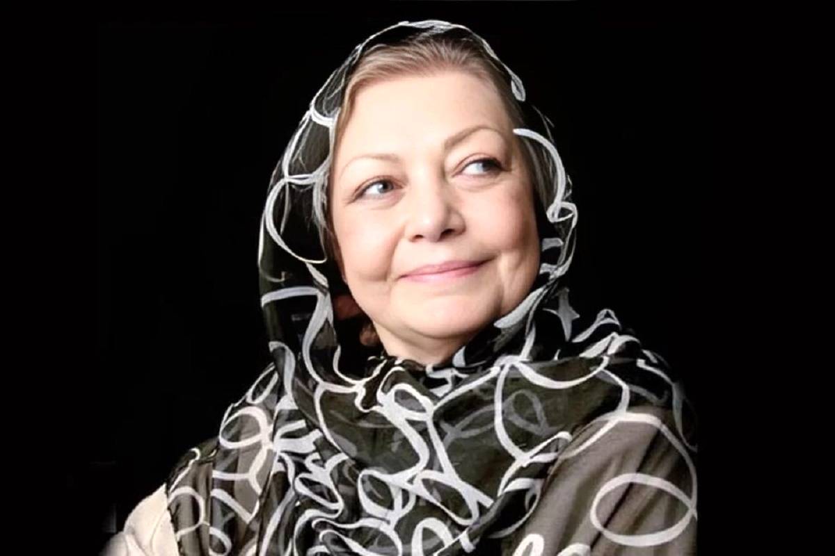 «علی میری و حمیده خیرآبادی» در نمایی از فیلم ماجراجویان خشن؛ سال 53 + عکس