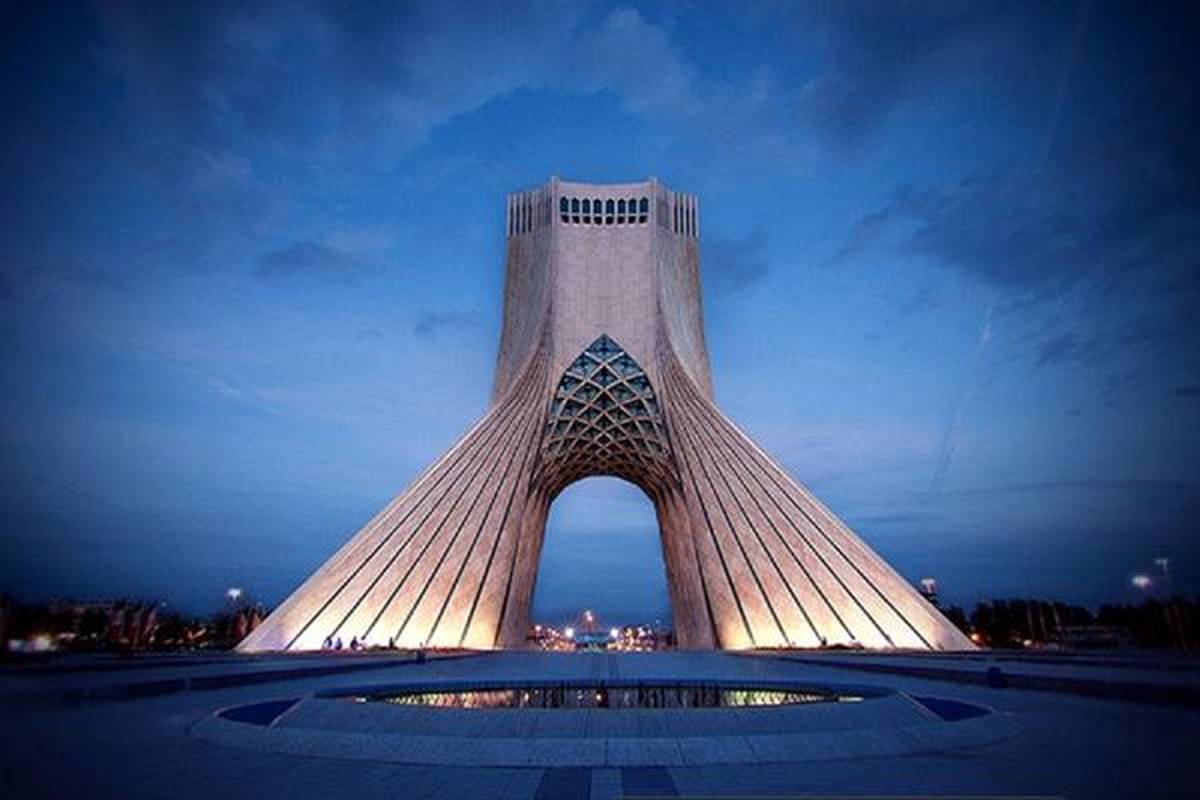 نمایی متفاوت از «میدان آزادی»؛ دهه 50 + تصویر