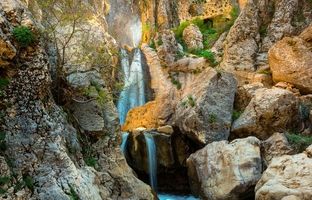 آبشار، چشمه و تنگ در شهر رومانیایی چهارمحال و بختیاری؛ تجربه سفری خنک با طعم ترانسیلوانیا