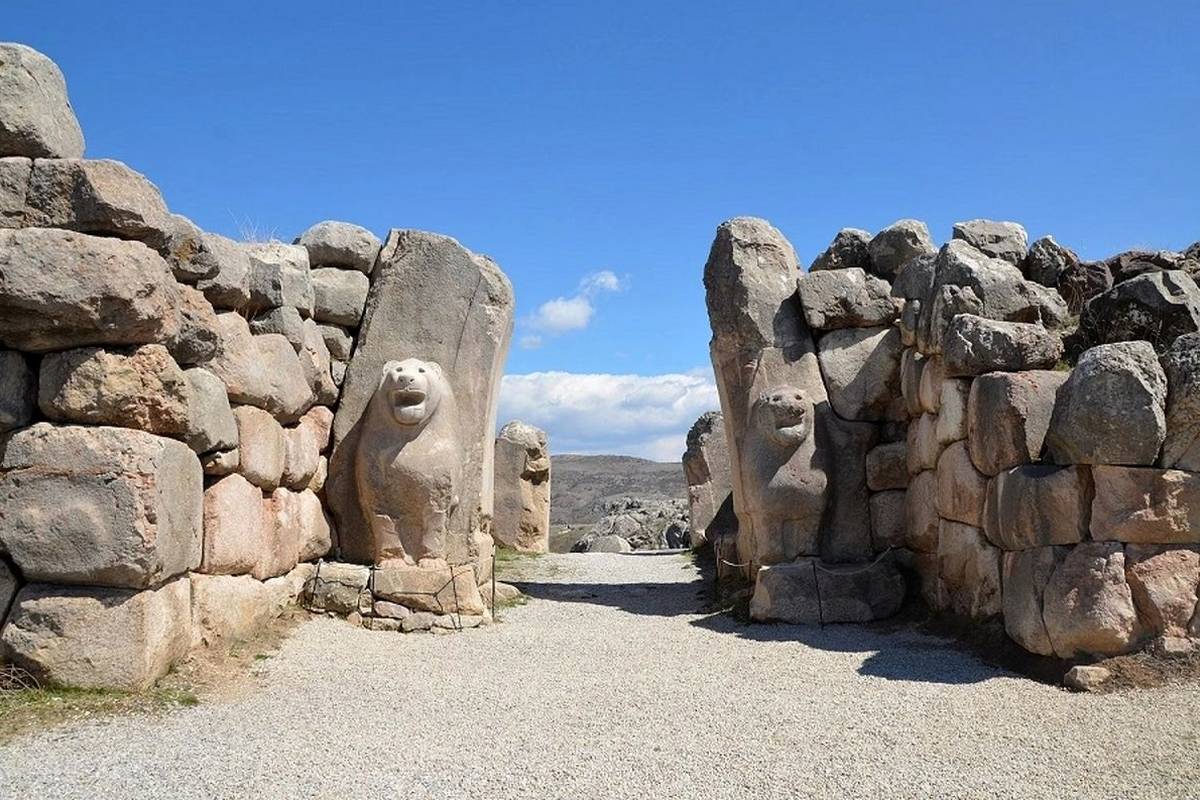 (تصاویر) مهمترین دیوارهای جهان باستان؛ از «مار سرخ گرگان» تا «دیوار هادریان»