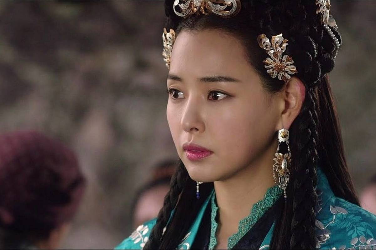 بهترین سریالهای کرهای با بازی «لی هانی»؛ ملکۀ زیبایی کره که ملکه سریالهای تاریخی شد