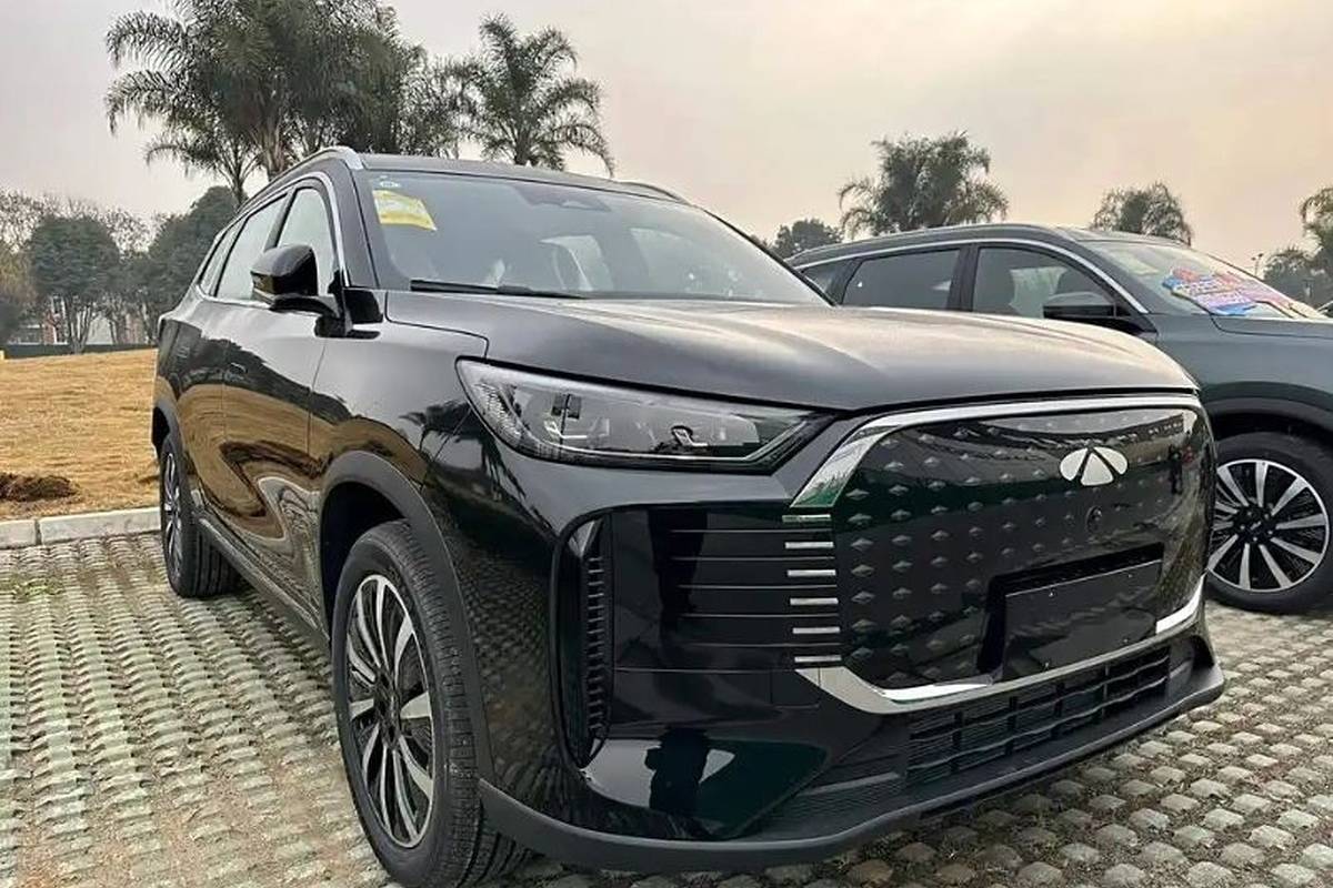 این خودرو چینی با یک باک بنزین ۲ هزار کیلومتر طی میکند! + تصاویر