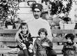 محمدرضا پهلوی 6 ساله در میان گارد محافظان کودک + عکس