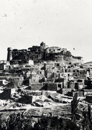 روستای ده سرخ مشهد در دوره قاجار + عکس