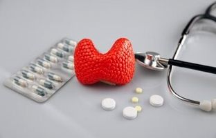 بیماری تیروئید، درمان گیاهی قطعی دارد؟/ نسخه طب سنتی برای کم کاری و پرکاری تیروئید