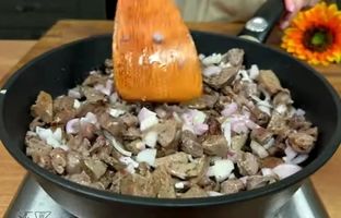  طرز تهیه یک غذای جدید با 500 گرم «جگر مرغ» و 200 گرم ماکارونی + ویدئو