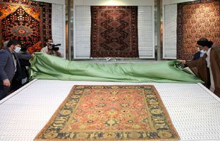 رونمایی از شاهکار ۵۰۰ ساله عصر صفوی در موزه فرش ایران + ویدئو