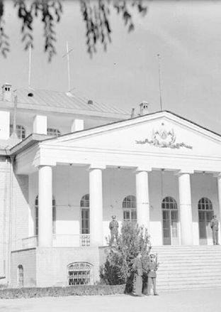 سفارت شوروی در ایران آذرماه ۱۳۲۲ + عکس
