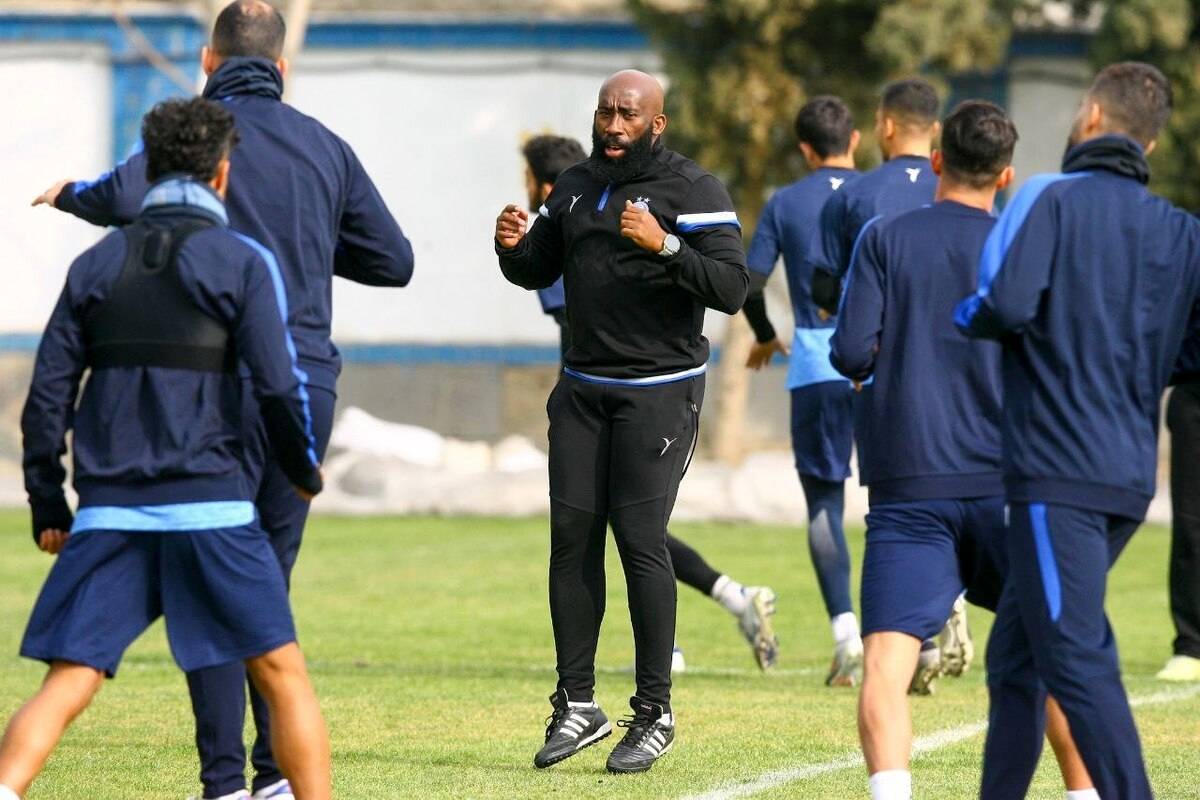 ساعت مسابقه استقلال مقابل شمسآذر تغییر کرد