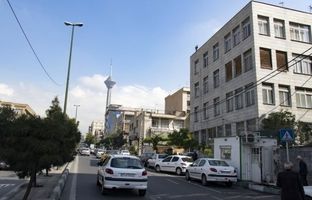 عکس قدیمی؛ «گیشا، وقتی یک خانه داشت و اطراف اش بیابان بود»؛ سال 44 
