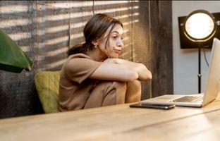 دوست‌ داشتنی اما بی‌ دوست؟ این ۷ ویژگی را دارید!