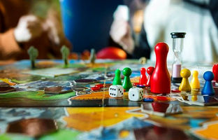 6 بازی فکری جذاب و متفاوت برای دورهمی‌های خانوادگی 