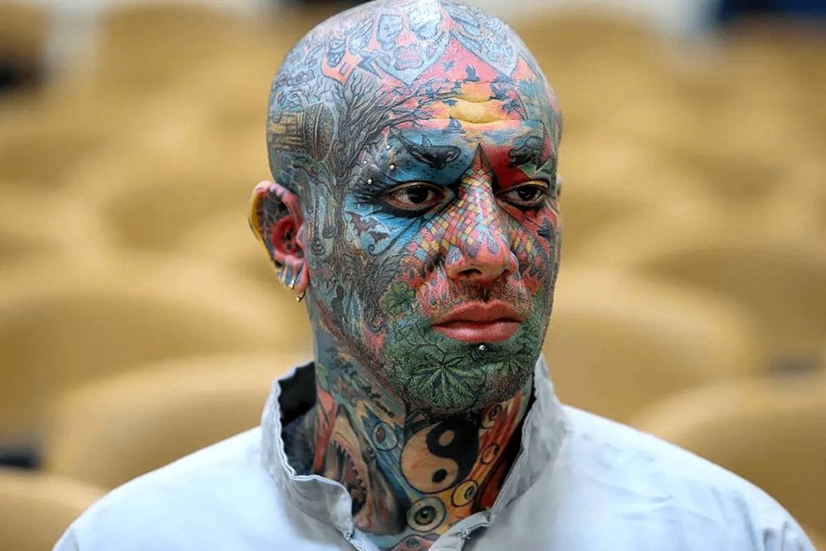 درخواست جدید تتلو: مرا تبعید کنید/ نه قهرمانم، نه قدیس، می‌خواهم عادی زندگی کنم