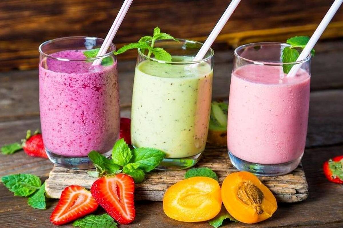 طرز تهیه ۲ مدل نوشیدنی میوه‌ای خنک برای روز‌های گرم!
