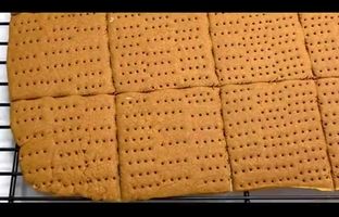 طرز تهیه نان قندی با شیره انگور + ویدئو