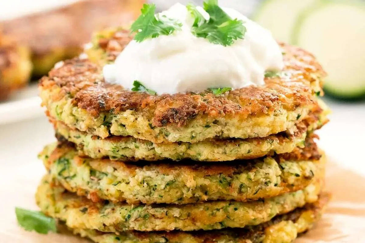 خوشمزه بپزید؛ با سه قلم سبزیجات یک کوکوی خوشمزه و سالم درست کنید! 