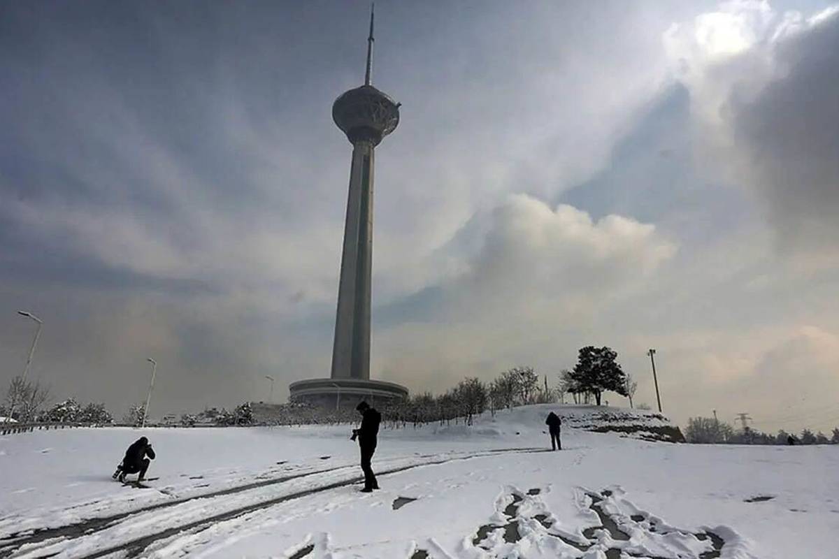 استاندار: تهران فردا تعطیل نیست