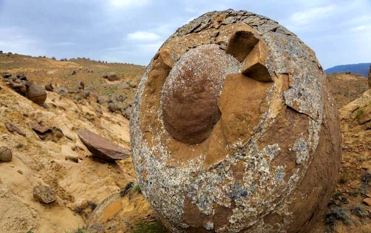 کشف تخم‌های اژد‌های سنگ‌شده در قزاقستان زمین‌شناسان را گیج کرده است