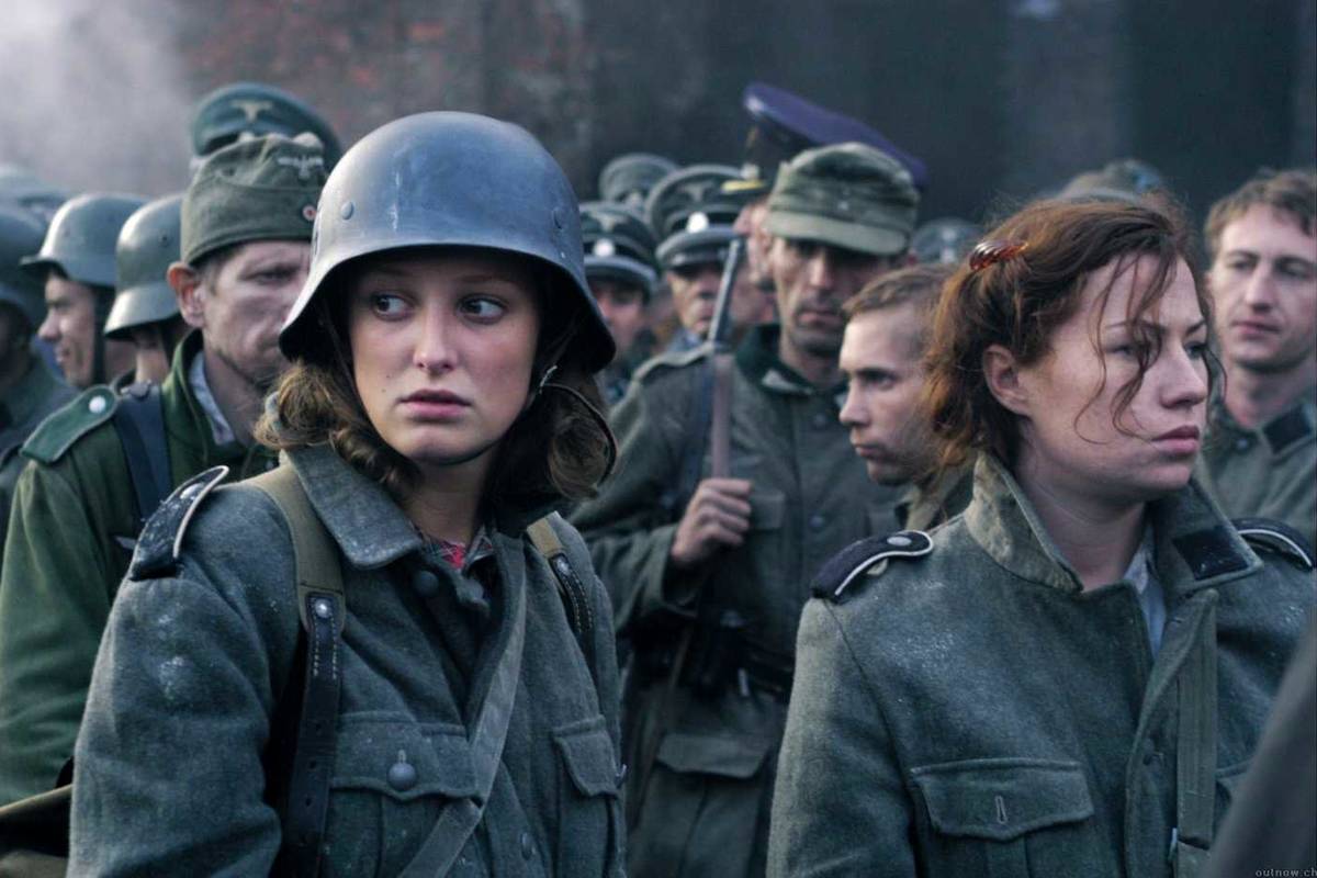 ۱۰ فیلم دیدنی در مورد زندگی در دوران جنگ؛ از Testament of Youth تا Downfall
