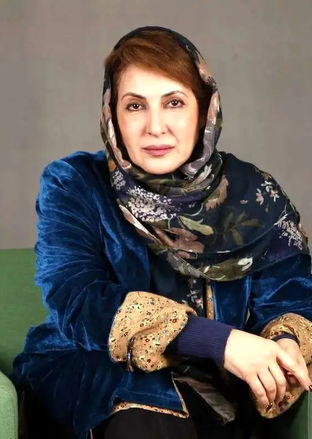  تبریک تولد دلنشینِ آوا گنجی، به مادرش «فاطمه گودرزی» + ویدئو